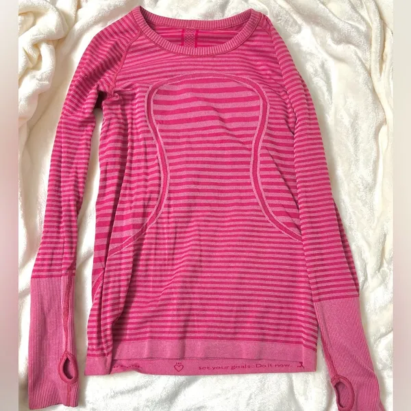 Lululemon Swiftly Tech Long-Sleeve shirt - Image 3