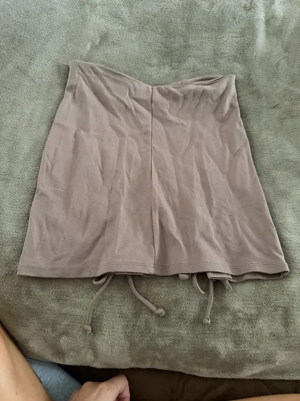 Light brown Windsor skirt - Image 2