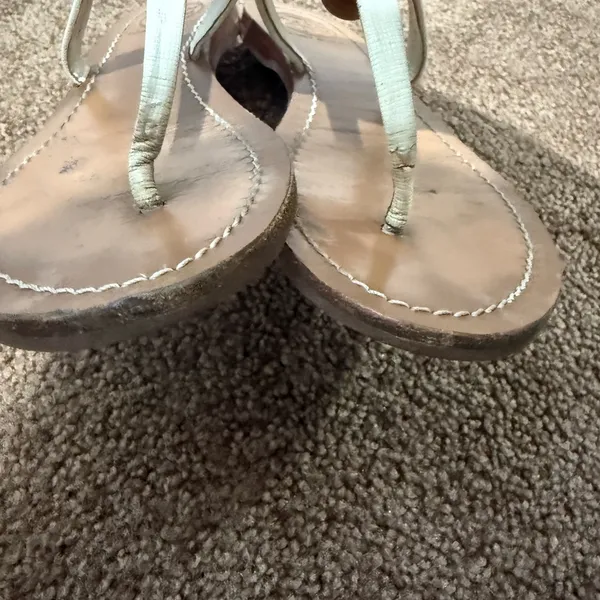 Tory Burch Leighanne Tan Ivory Leather Bow Logo Thong Sandals Flip Flops 8.5 N‎ - Image 6