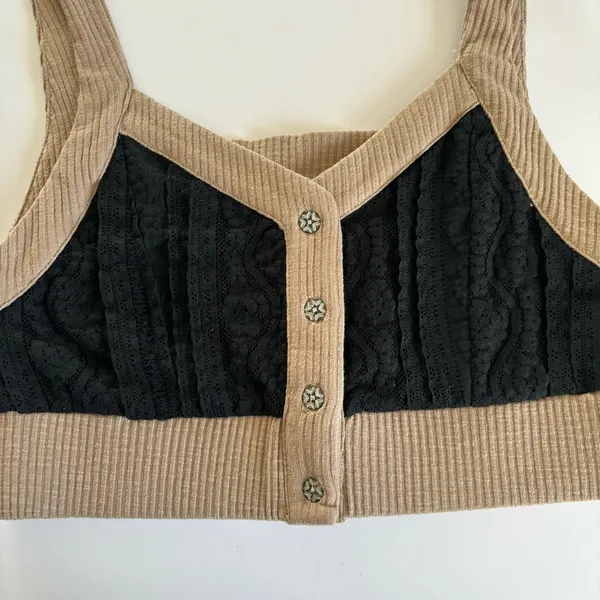 POL Boutique Black Lace Tan Button Front Crop Top Size Medium NWT - Image 2