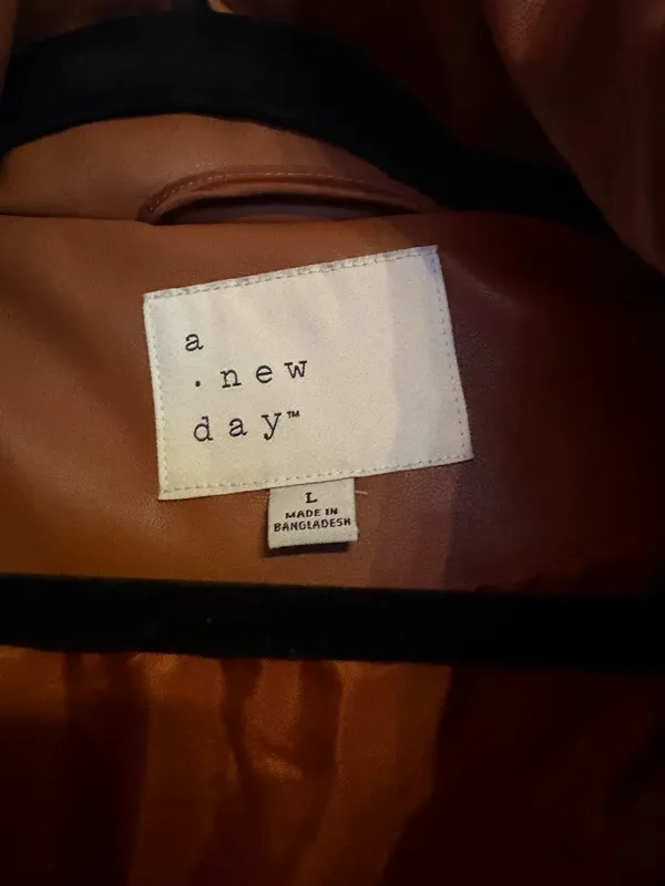 Brown puffer jacket - Image 2