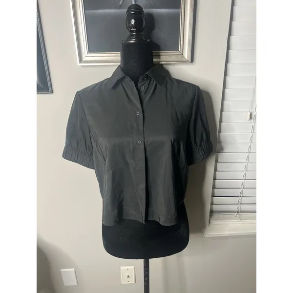 NWT Zara Black Cropped Button Down Top Small - Image 9