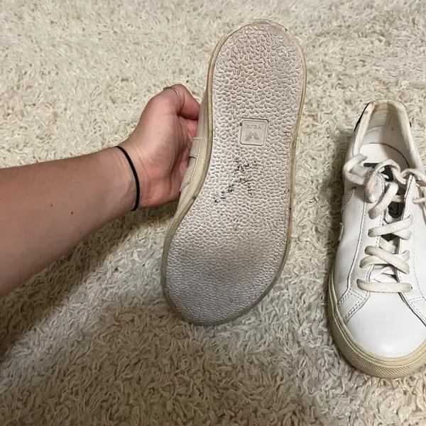 VEJA Campo Sneaks Size womens 6 - Image 6