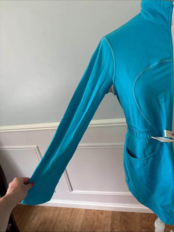 Lululemon Yohari Zip Front Jacket 10 Blue Mock Neck Tie Waist Sweatshirt Top - Image 3
