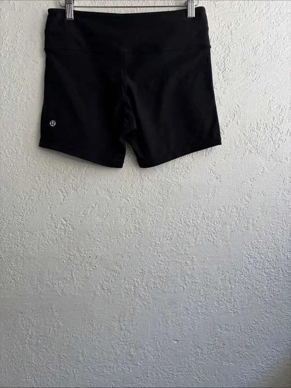 Lululemon Bike Women's High-Rise Active Shorts - Image 2