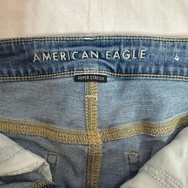 American Eagle High Rise Stretch Shorts - Image 3