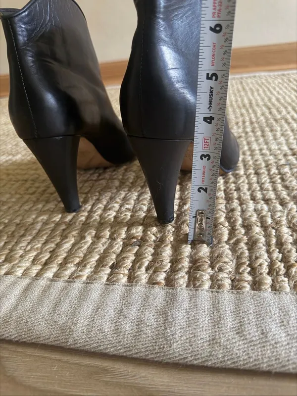 Etienne Aigner Seville Black Leather Pointed Toe Ankle Boots Size 7.5M - Image 8