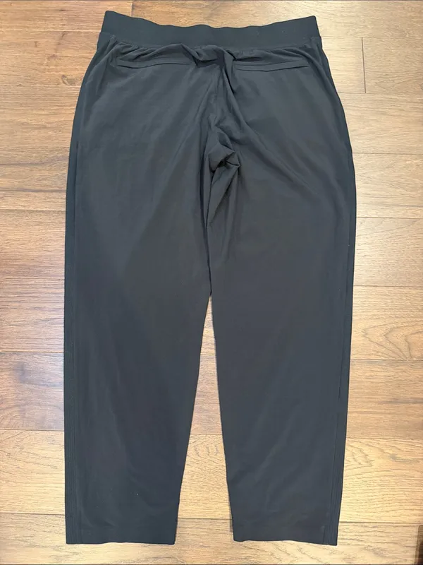 Athleta Brooklyn Mid Rise Ankle Pant Size 12 in Black - C30-100 - Image 6