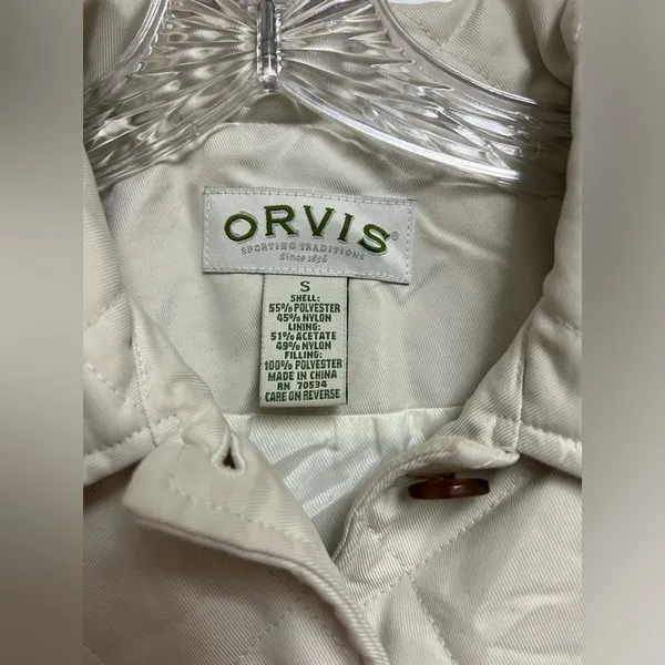 Orvis cream Quilted Jacket sz S - Image 4