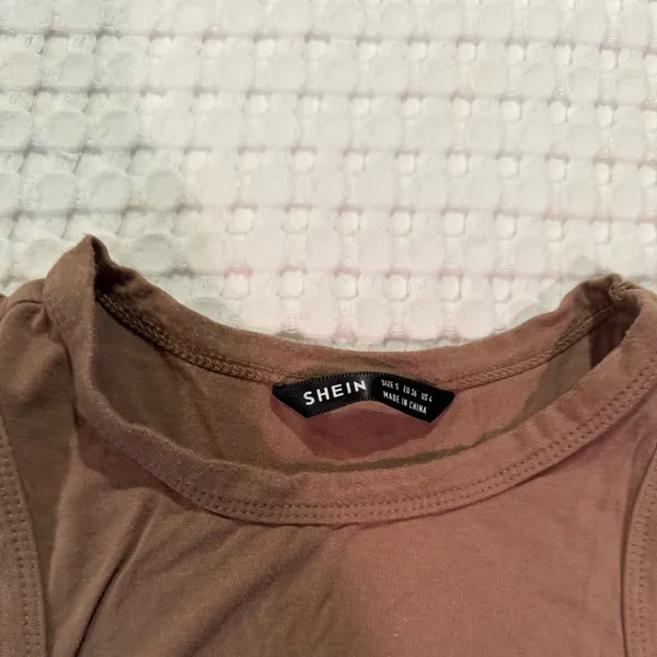 Basic Crop Tank Top - Brown - Image 2