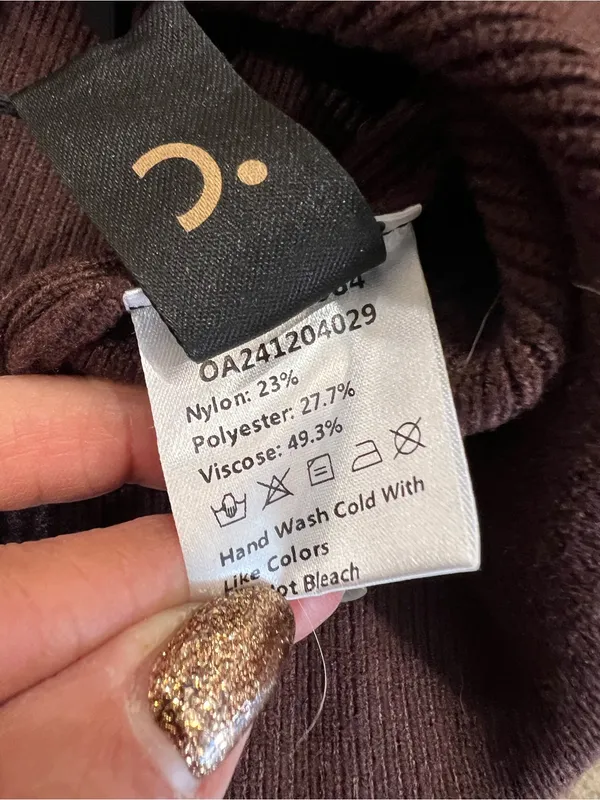 Commense V-Neck Gold Button Sweater Vest Dark Brown Size Small NWT - Image 6