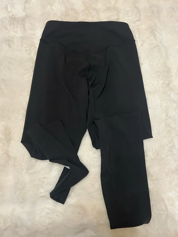 Lululemon Leggings 28" High-Rise Wunder Under - Image 2