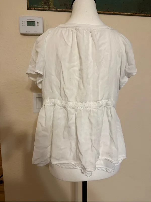 Baltic Born Ida Peplum Top Off-White M Short Sleeve Button Down Lace Details - Image 3