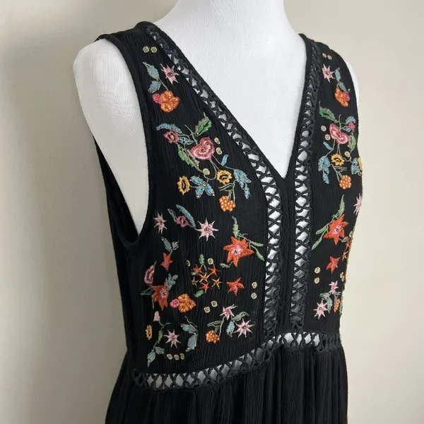 World‎ Market Dress Womens Small Medium Black Embroidered Floral Maxi Boho India - Image 6