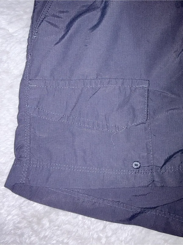 Columbia XL Charcoal Gray Outdoor Performance Cargo Shorts - Image 2