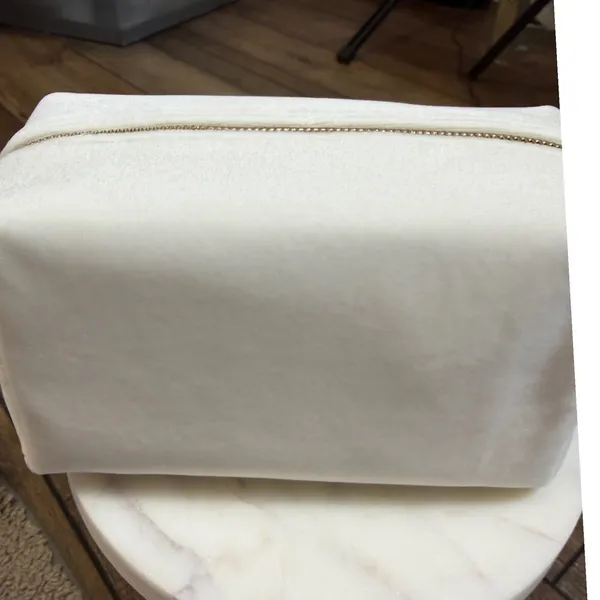 Dior Parfums White Velvet Cosmetic‎ Pouch Gold Embroidered Logo Makeup Bag Boxed - Image 6