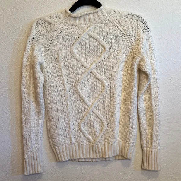 💋💋💋BOGOHO💋💋💋J.Crew Classic Cream Cable Knit Sweater-Small - Image 8