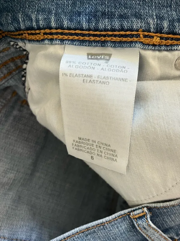 Levi's Vintage 515 Light Blue Denim Bermuda Jean Shorts - Size Women’s 6 - Image 8