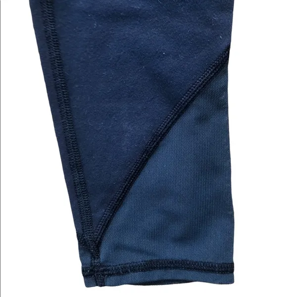 Lululemon Make A Move Navy Tights Side & Back Zip Pocket Size 6 - Image 6