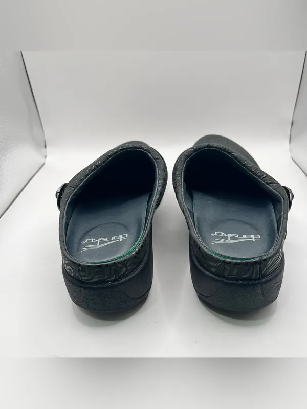 DANSKO Allison slip on EUR 39 US 8.5 Black Tooled Leather Clog Shoes - Image 5