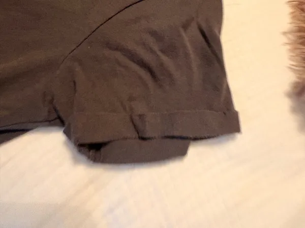 Graphic Tee Brown - Image 3