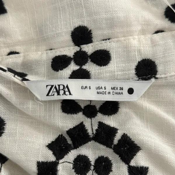 Zara Contrast Embroidered Button Up Shit in Black and White - Image 4