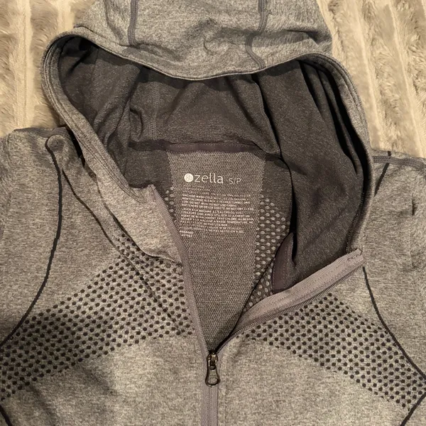 Zella‎ Run Amok Seamless Full Zip Hoodie Heathered Gray Activewear Jacket Size S - Image 4