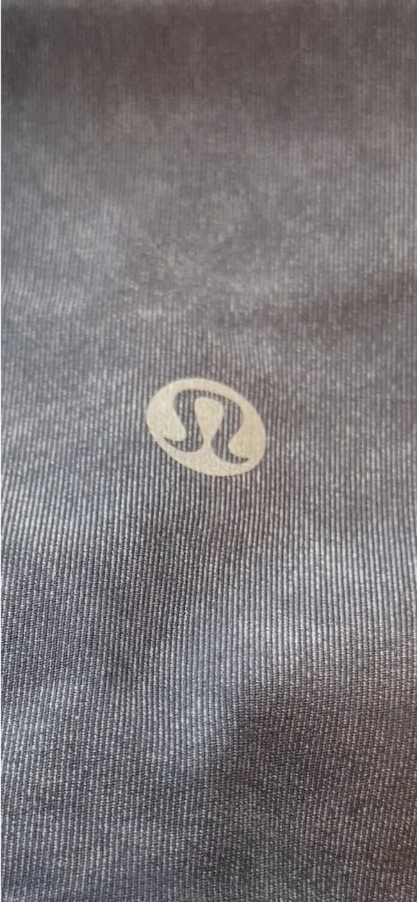 Grey Lululemon Leggings- Size 4 - Image 3