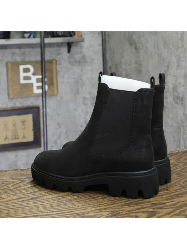 NEW Journee Collection Womens Faux Suede Chelsea Boots Black 8M - Image 2
