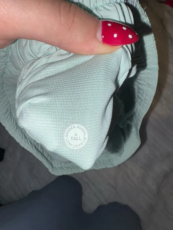 Lululemon - Image 6