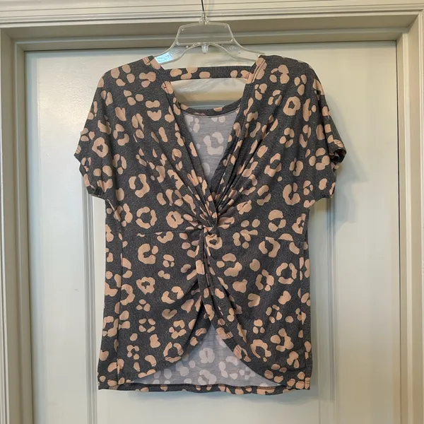 Simply Southern - Absolutely Adorable Cheetah Print Top with Twist Back! - Image 2