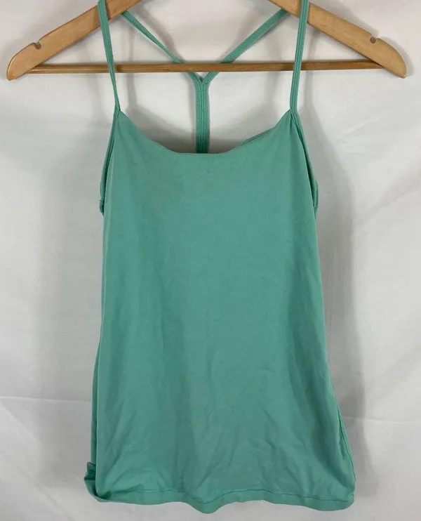 lululemon power y tank with built in bra size 6 - Image 2