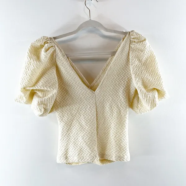 Free People Cupcake Ruched Textured Jersey Puff Sleeve V-Neck Blouse Ivory XS - Image 6