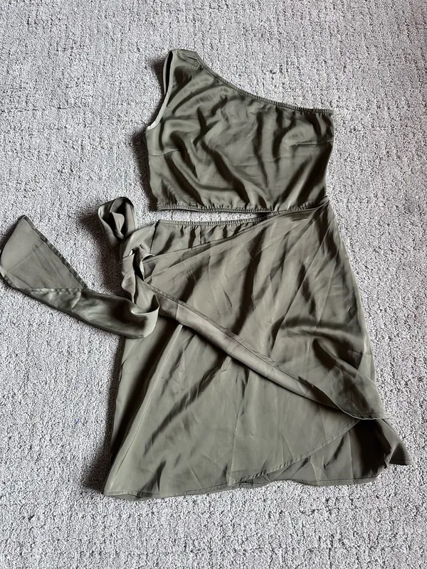 BTFBM Olive Green One Shoulder Wrap Dress NWT Medium - Image 2