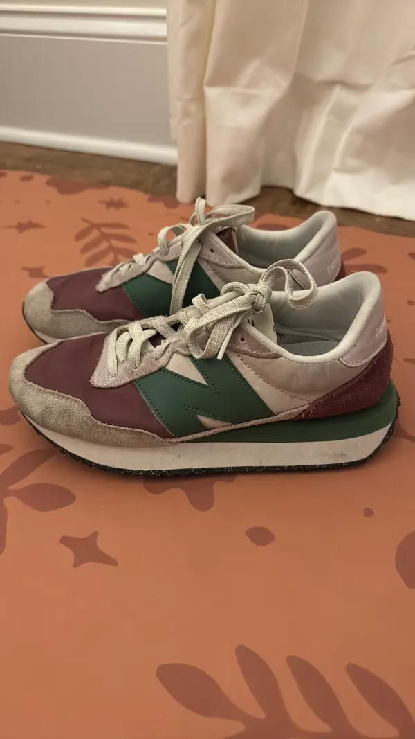 New Balance Sneakers Women’s - Image 4