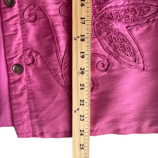 Marsh Landing Size‎ M Pink Embroidered Floral Shacket Top - Image 7