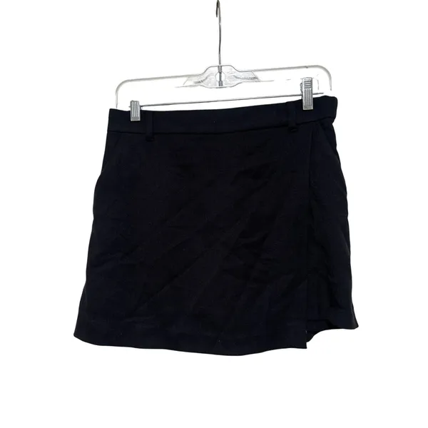 Hollister Women's Black Wrap Front Pleated Skort Size Small NWT - Image 2