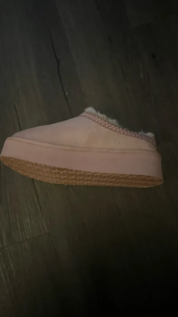 Jessica Simpson Women's Microsuede Cozy Clog Platform Slipper - Image 3
