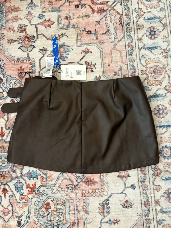 Cider Brown Leather Skirt XL new with tags - Image 2