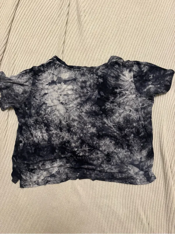 Black & Gray Tie-Dye Crop Top - Image 2