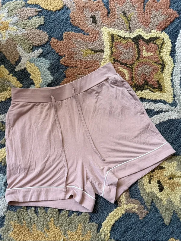 Cozy Earth Women's Blush Short-Sleeve Pajama Shorts‎ with Contrast Trim Tannish - Image 4