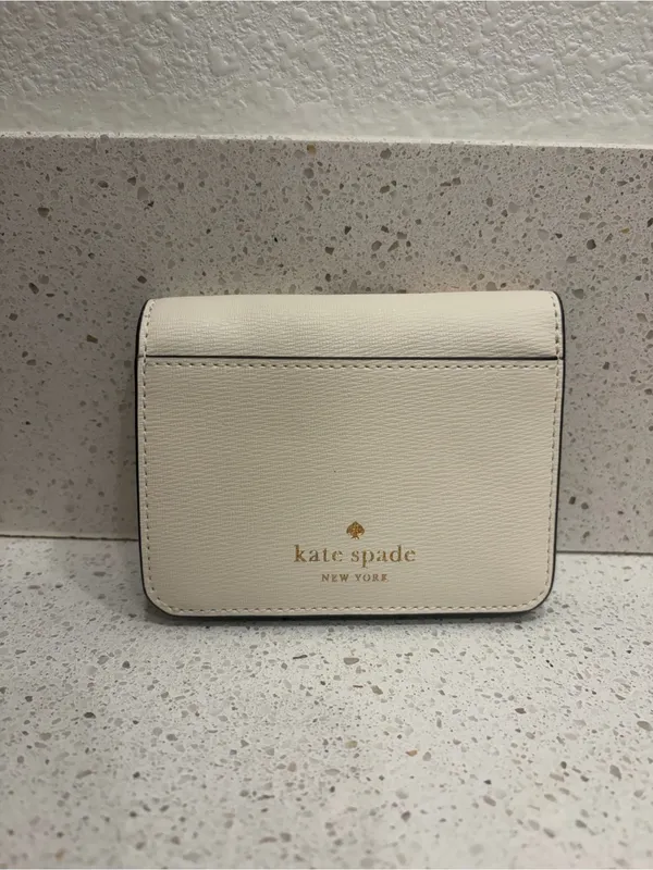 Kate Spade X Disney Chip & Dale Small Wallet Limited Edition KL903 - Image 3