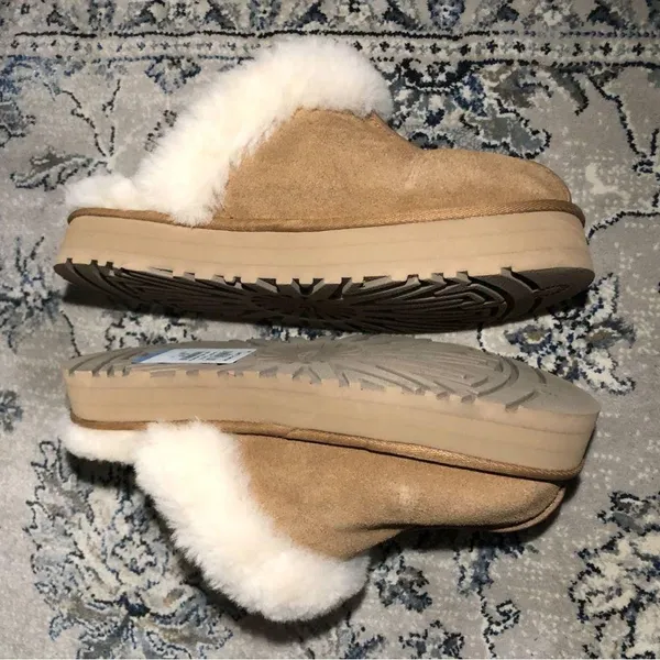 UGG Disquette Platform Slipper - Image 10