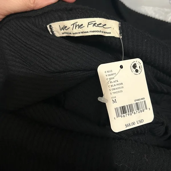 Free People We The Free Hold Me Close Cropped Cross Over Wrap Top Black M - Image 3