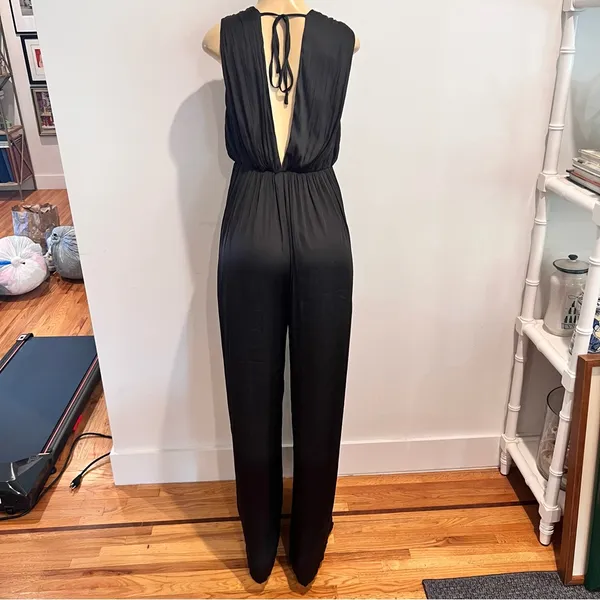New Strut And Bolt Satin Jumpsuit Sz M V-neck Black Sleeveless NWT - Image 6