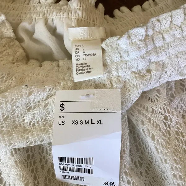 H&M White Lace Off The Shoulder Top - Image 3