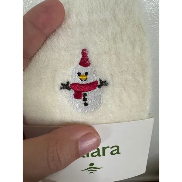 Halara Women Cream Fuzzy Snowman Embroidered Holiday Crew Socks One Size NEW - Image 2