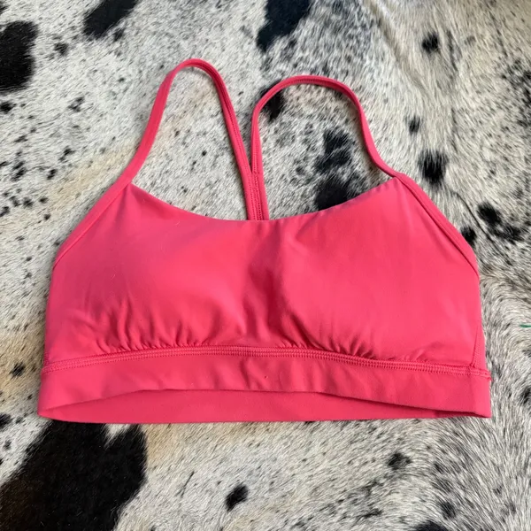 LULULEMON Flow Y Bra Nulu *Light Support A-C Cup Size 8 Sport Bra Pink‎ - Image 3