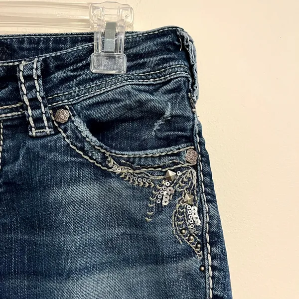 Silver Jeans Y2K Suki Low Rise Bootcut Dark Wash Embellished Size 26 - Image 3