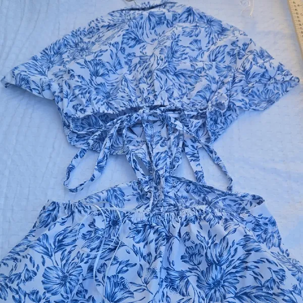 Olivaceous Blue and White Floral Mini Dress Size M - Image 9